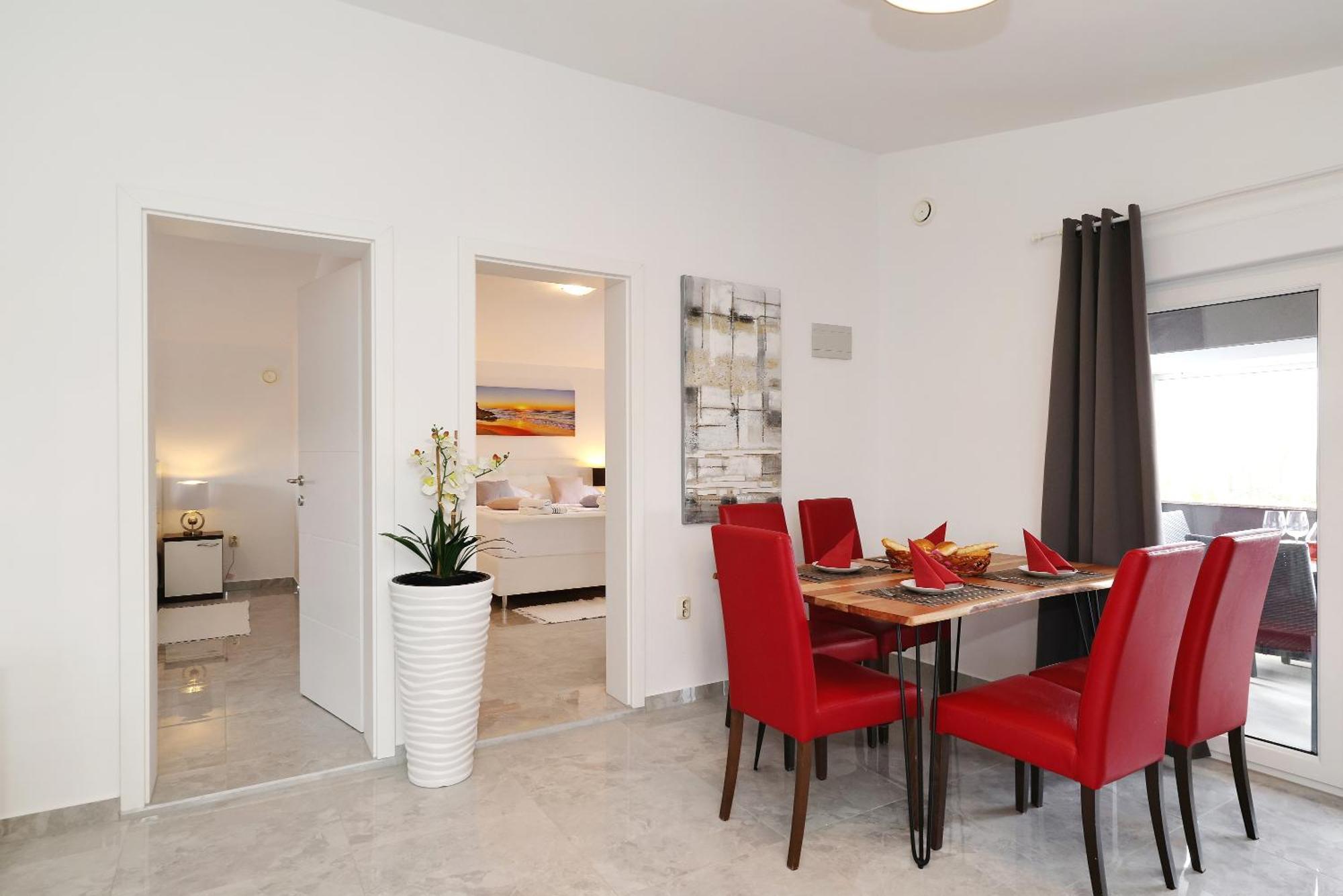 Apartments Rosini, 300M From The Beach With Shared Tavern And Bikes, 宁 外观 照片