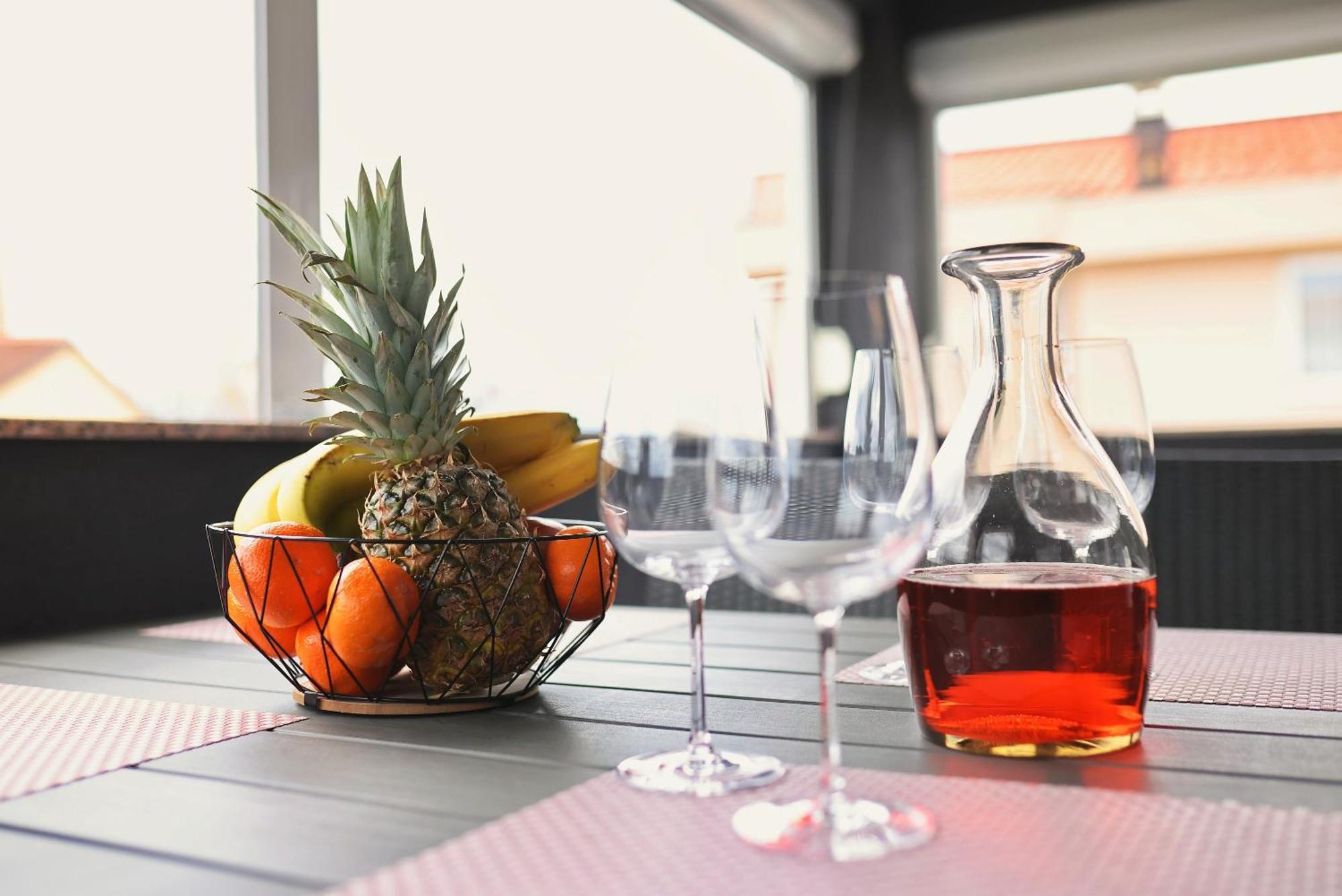 Apartments Rosini, 300M From The Beach With Shared Tavern And Bikes, 宁 外观 照片